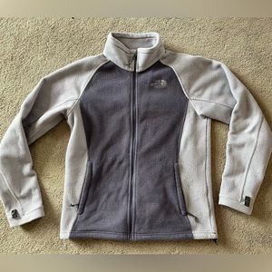 The North Face Women’s Fleece Zip Up, Size Medium